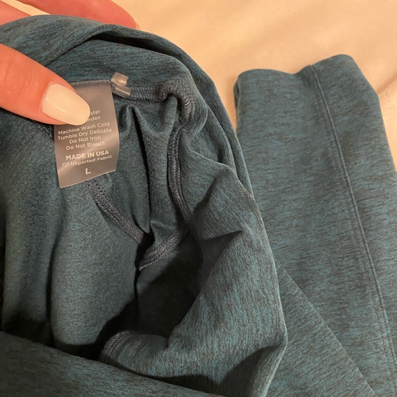 NWOT CONTOUR LEGGINGS SIZE L BOMBSHELL SPORTSWEAR - Picture 7 of 12